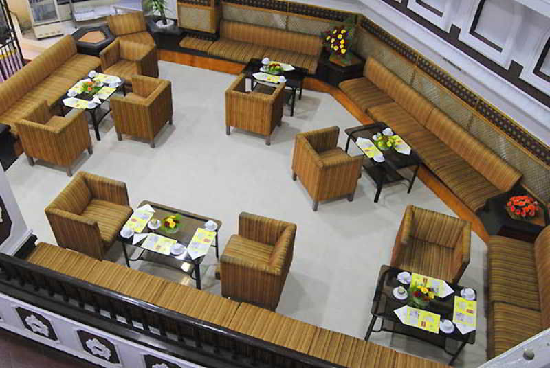 Breeze Hotel Chennai Esterno foto
